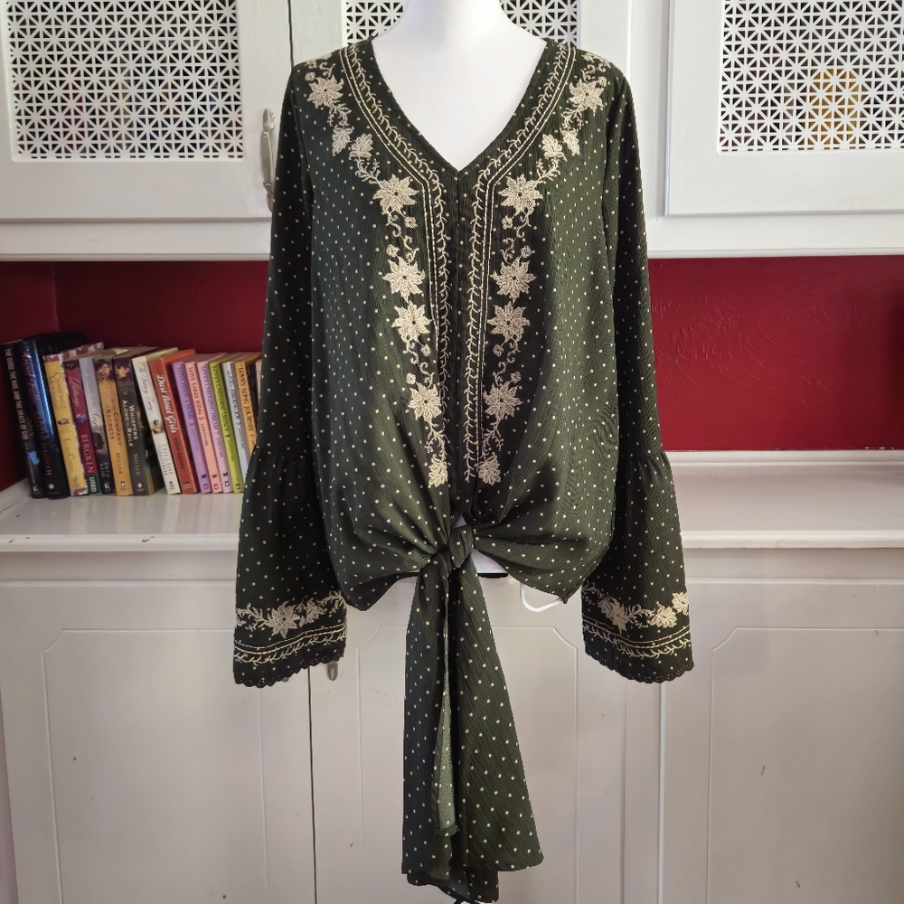 Blu Pepper Tie Front Blouse